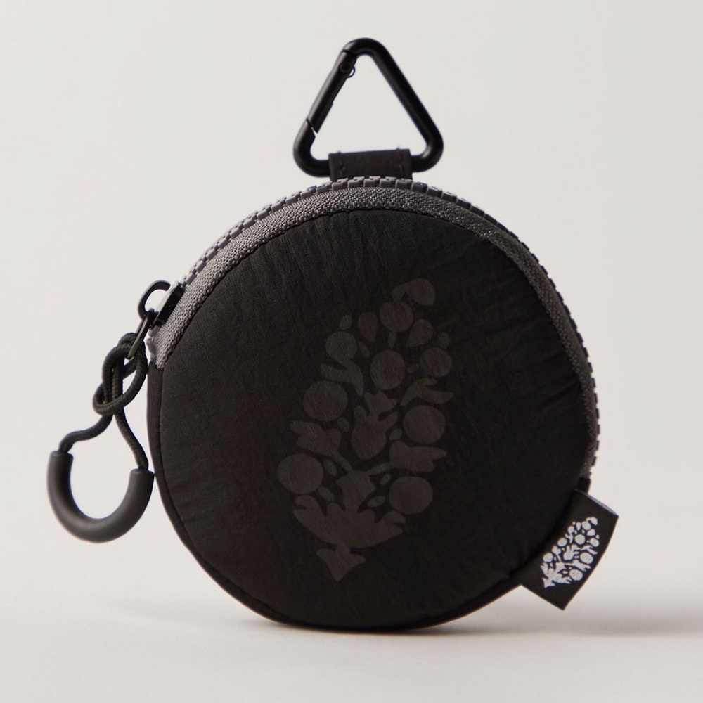 Free People Essentials Only Pouch - Picture 2 of 9